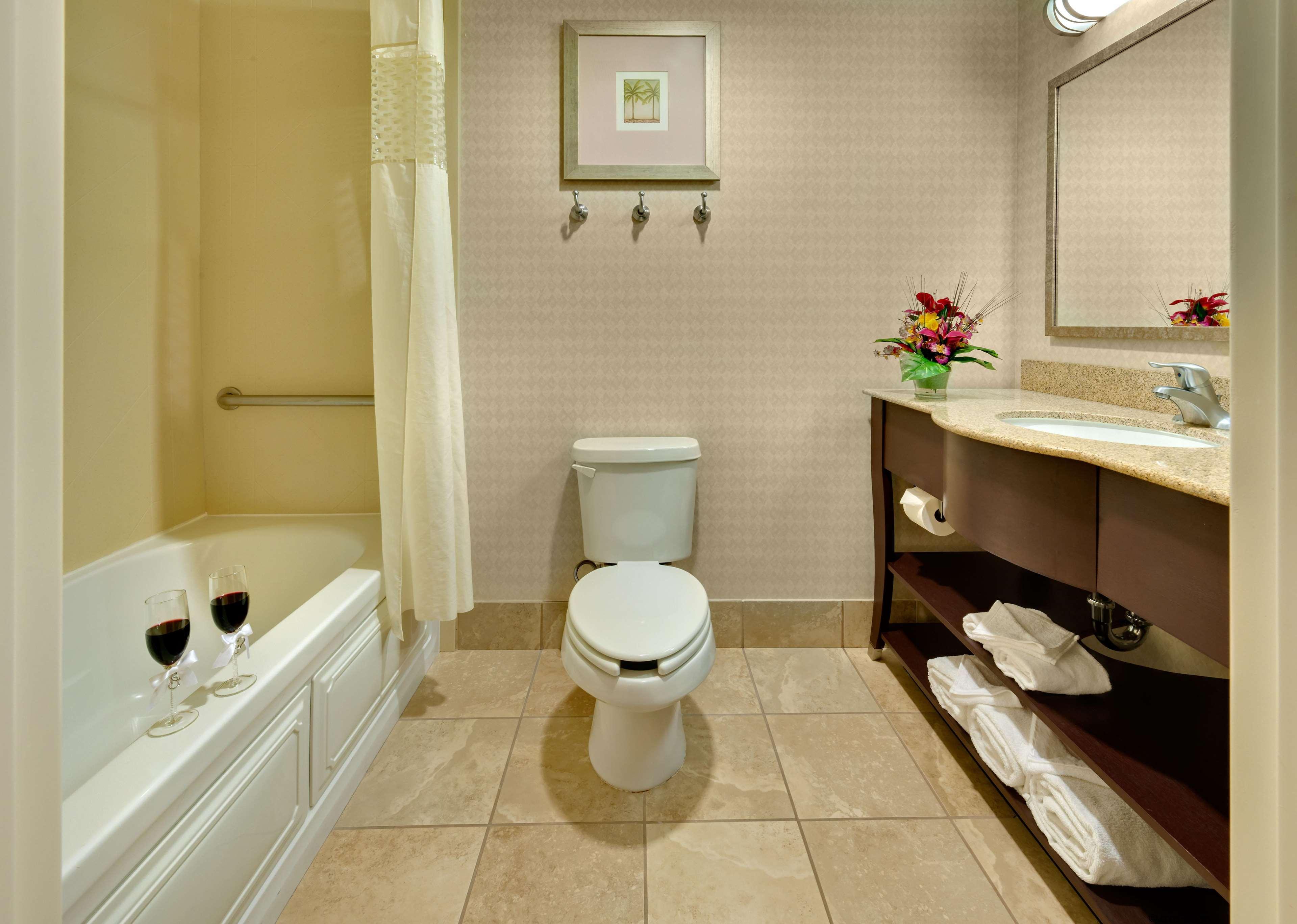 Hampton Inn & Suites Reno Room photo