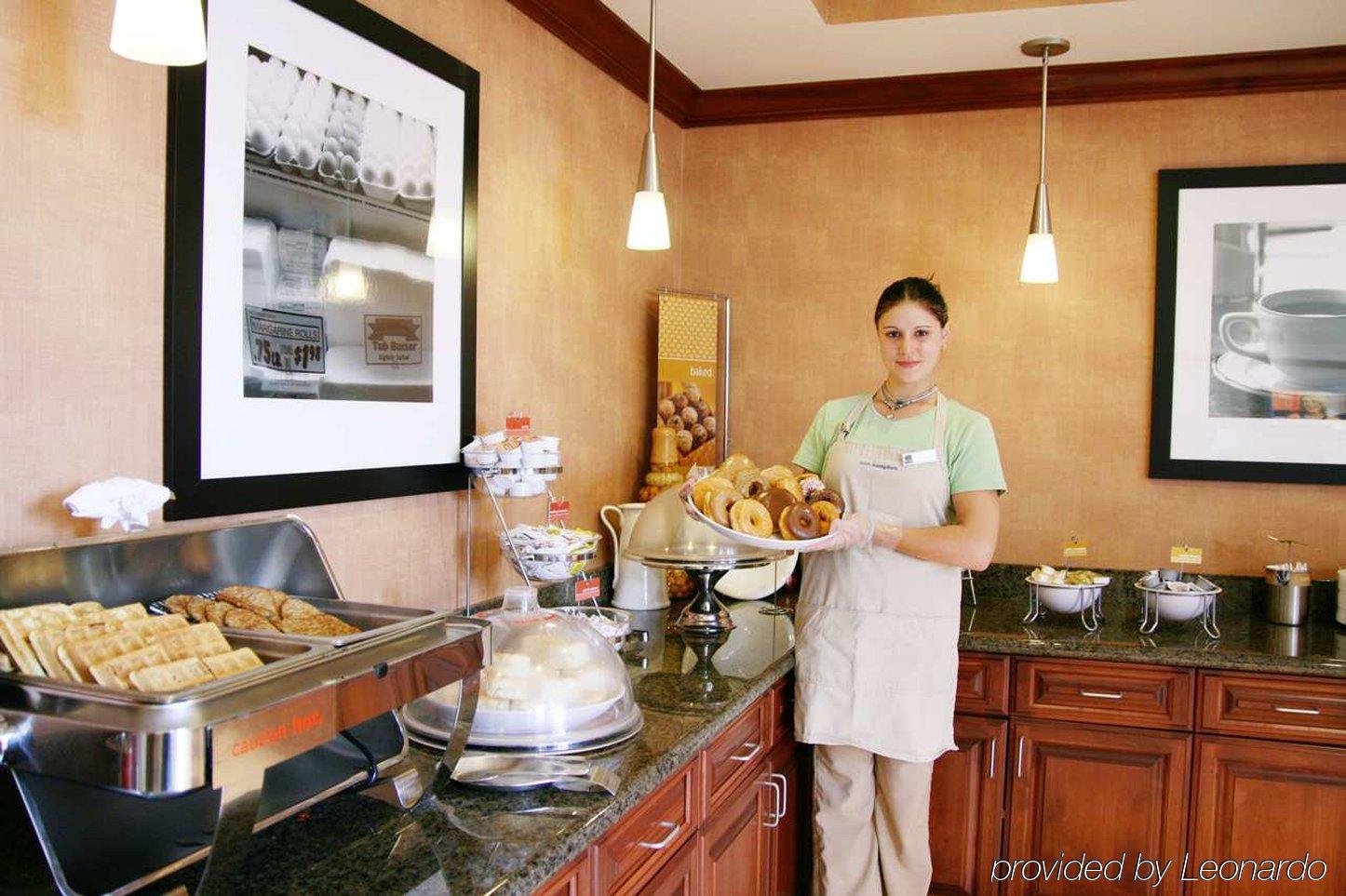 Hampton Inn & Suites Reno Restaurant photo